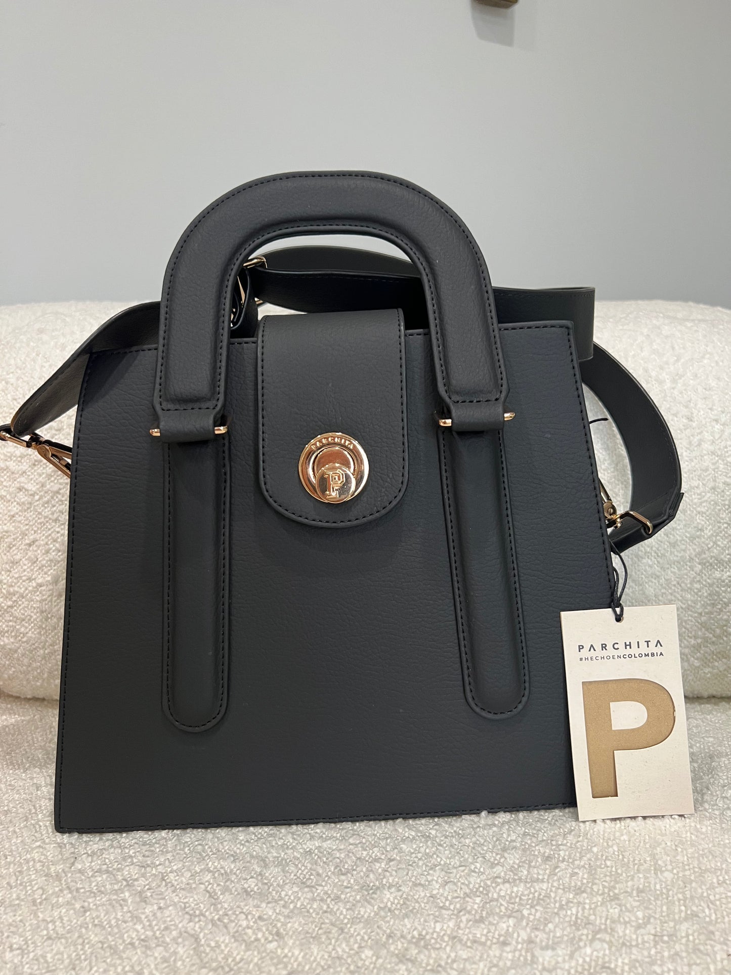 Cartera mercedes negro